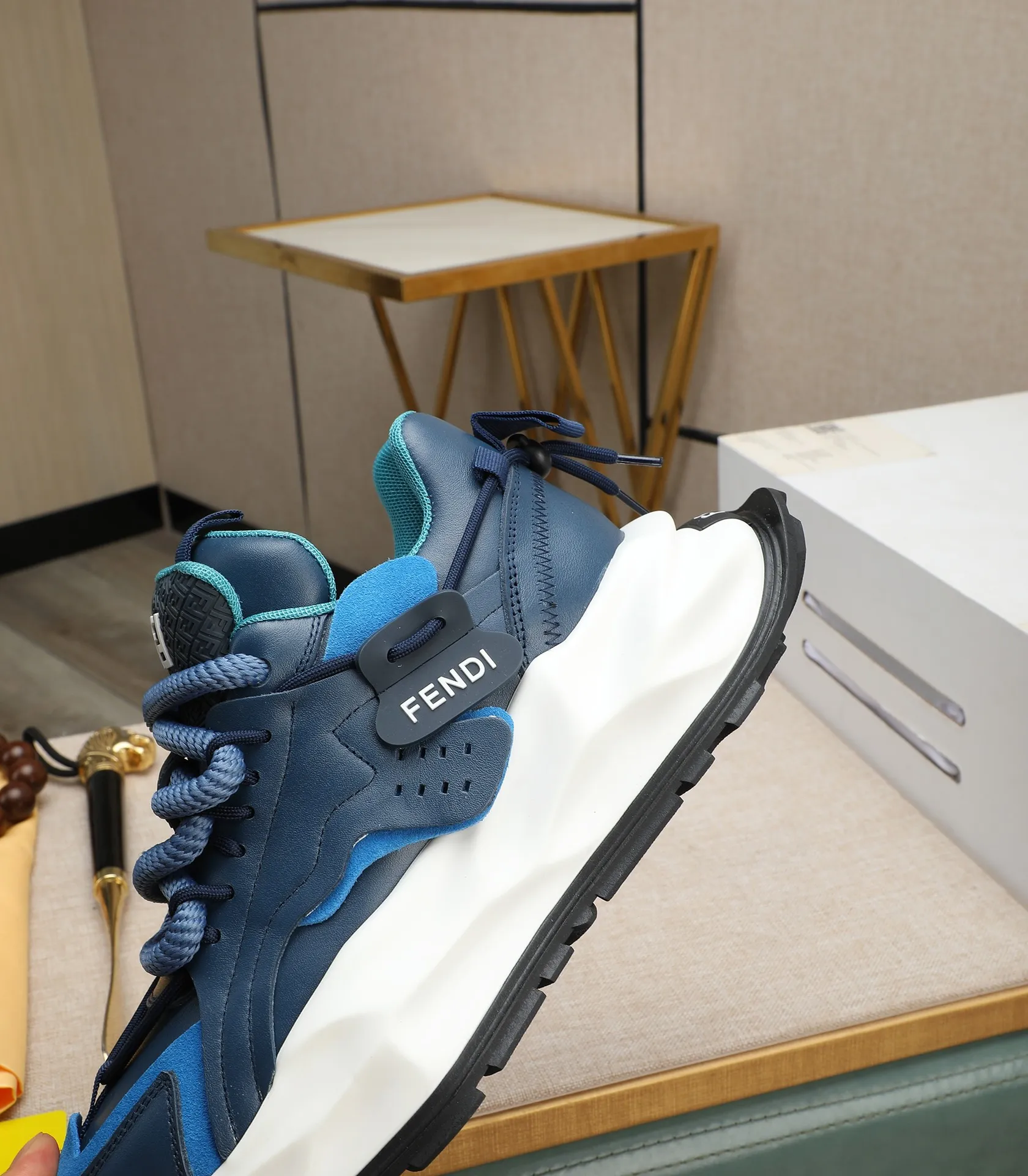 Men's clothing and shoes 💰580 🕷🕷【FENDI】FENDI fashionable casual men's shoes🇨🇳Original official website 1:1 model opening, new models are available first💯Not high-profile but avant-garde, simple, low-key and fashionable, super versatile style🌿Made of original cowhide➕Pigskin lining🎋The version is comfortable on the feet, so rigorous for any small place, first-class workmanship🍍38-44 Large quantities in stock